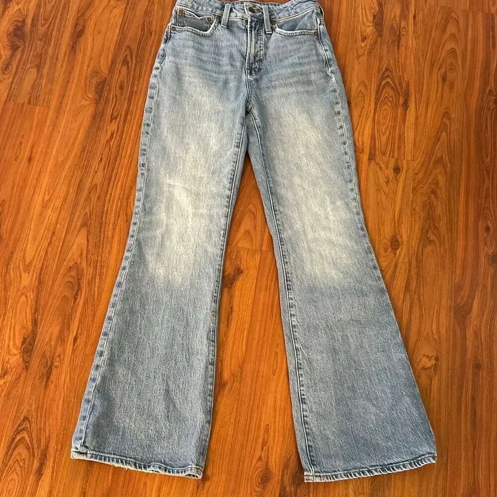 Madewell the curvy perfect vintage flare jeans size 25 wide bottom high waist